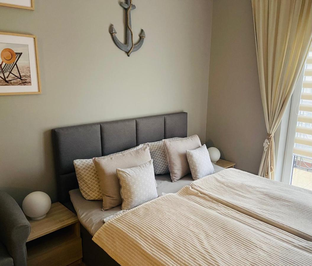 Apartament- Blisko Morza- W Trzech Koronach Z Prv Miejscem Parkingowym W Cenie! Świnoujście Екстериор снимка